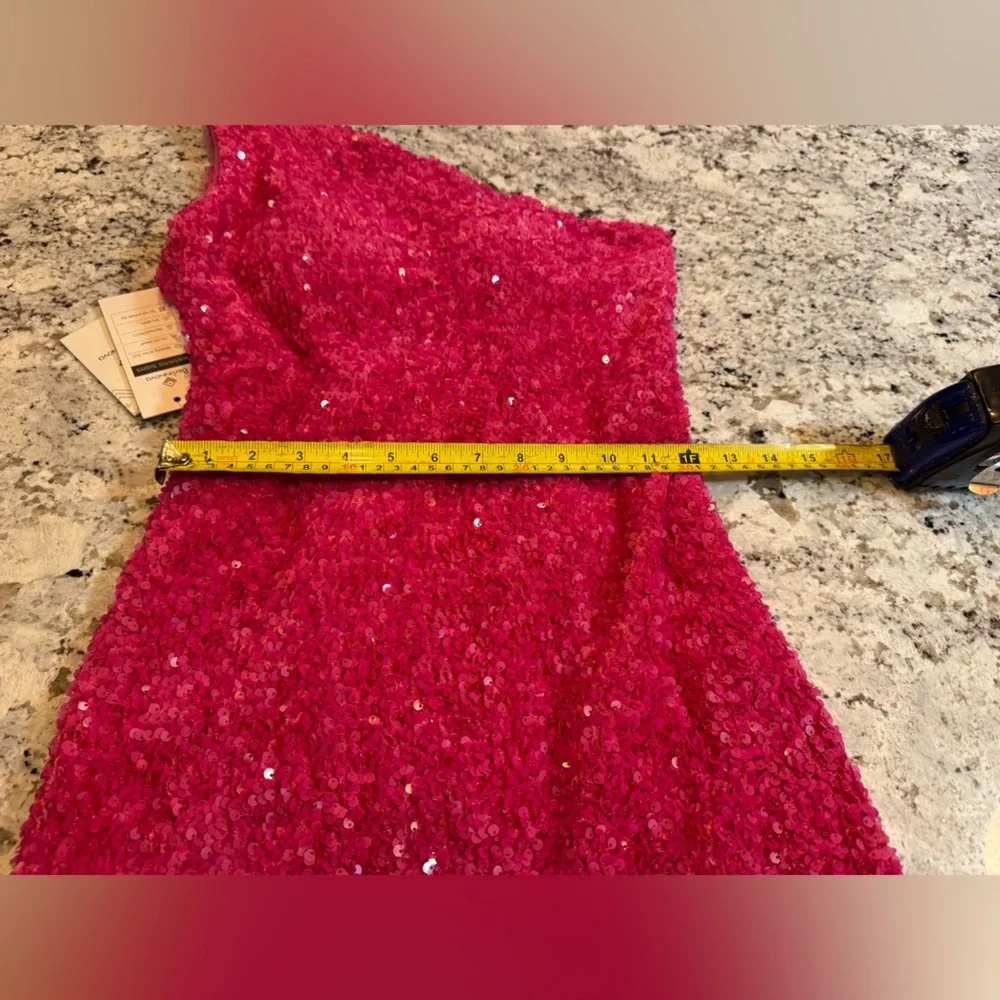 Elegant One Shoulder Fuchsia Sequin Dress‎